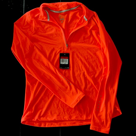 NIKE DRI-FIT PULL OVER - Picture 1 of 4